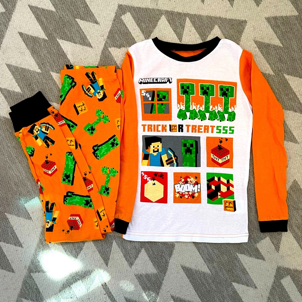Minecraft Halloween pajama set.